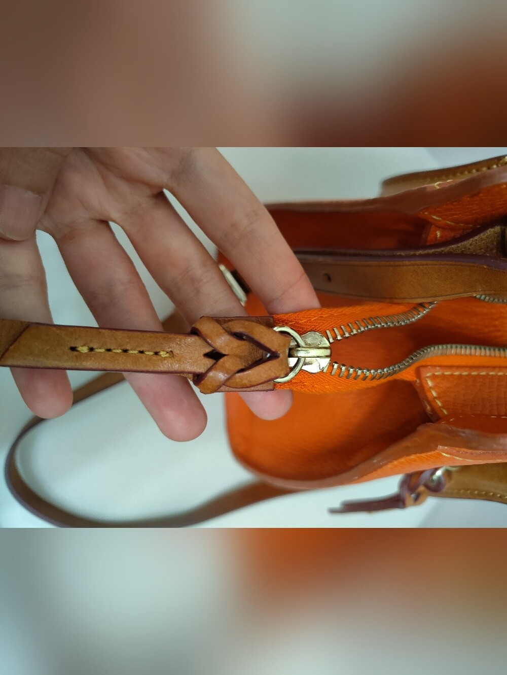 Dooney&Bourke Orange Pebble Grain Leather Blair Bag Satchel EUC - Picture 8 of 16